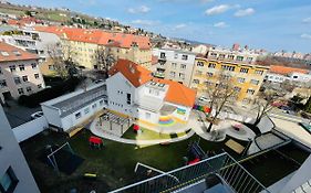 New Luxury City Centre Apartment With Panoramic View, Free Parking